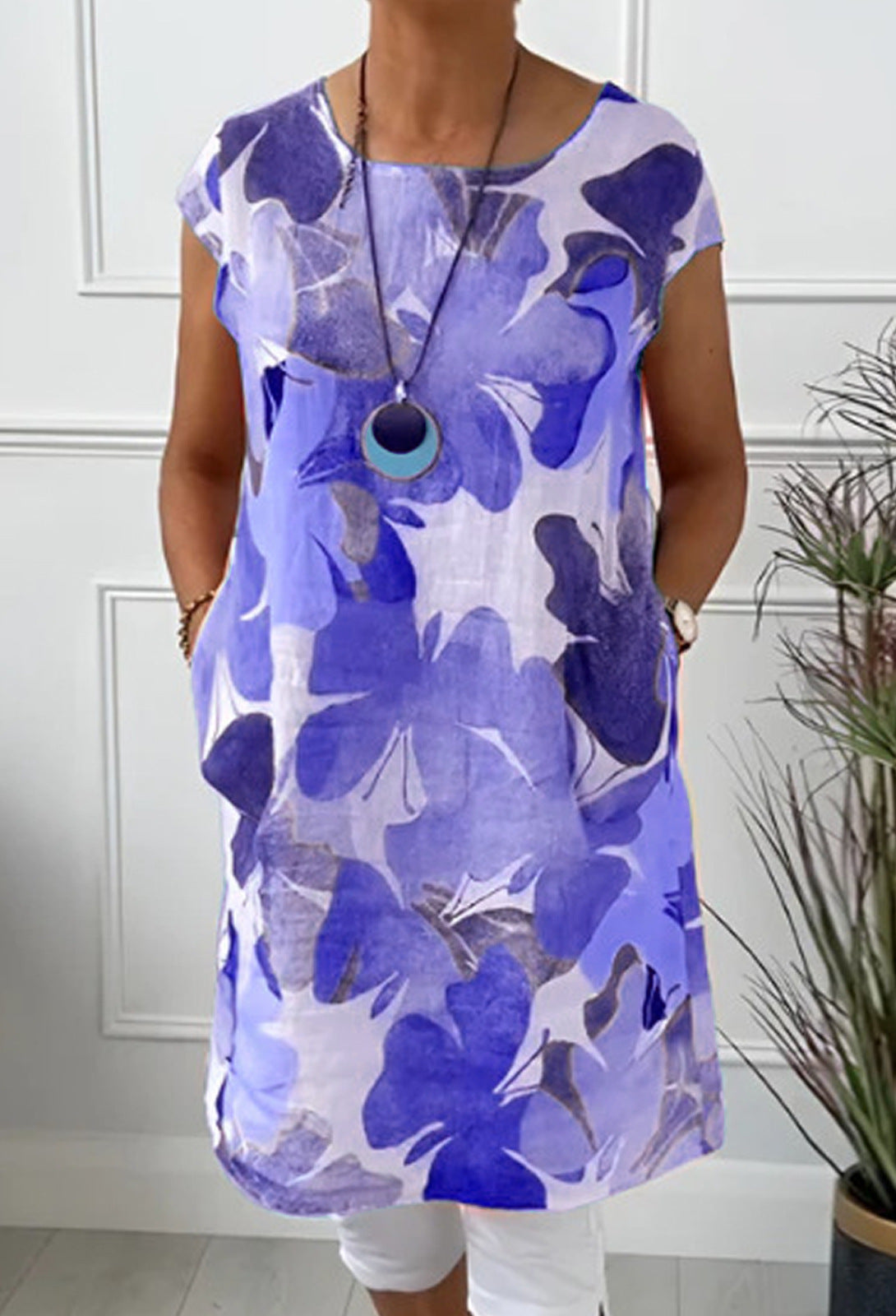 Tara™ | Vestido de Luxo com Impressão de Borboletas Fluídas (Quase Esgotado)